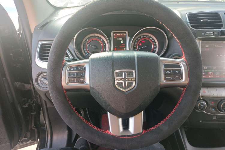 Used Dodge Journey 2016 2.4L Two-Wheel-Drive Touring Edition Steering Wheel