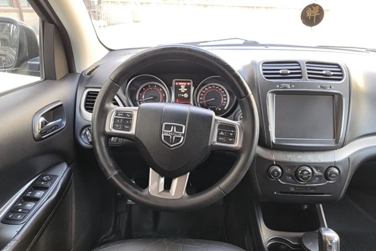 Used Dodge Journey 2016 2.4L Two-Wheel-Drive Touring Edition Steering Wheel