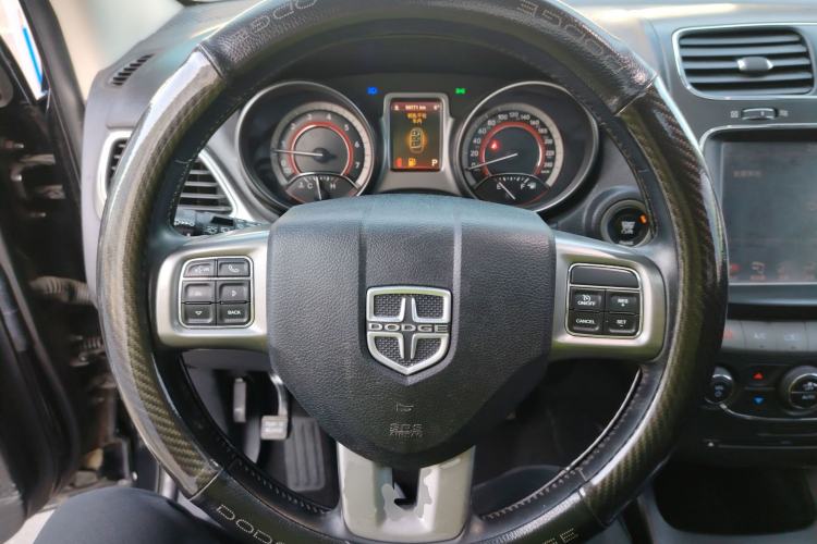 Used Dodge Journey 2016 2.4L Two-Wheel-Drive Touring Edition Steering Wheel