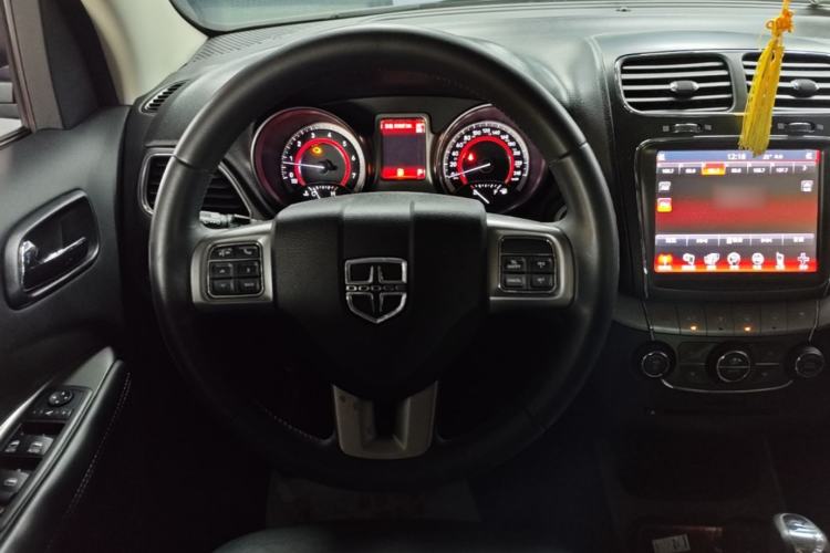 Used Dodge Journey 2016 2.4L Two-Wheel-Drive Touring Edition Steering Wheel