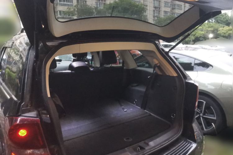 Used Dodge Journey 2016 2.4L Two-Wheel-Drive Touring Edition Trunk