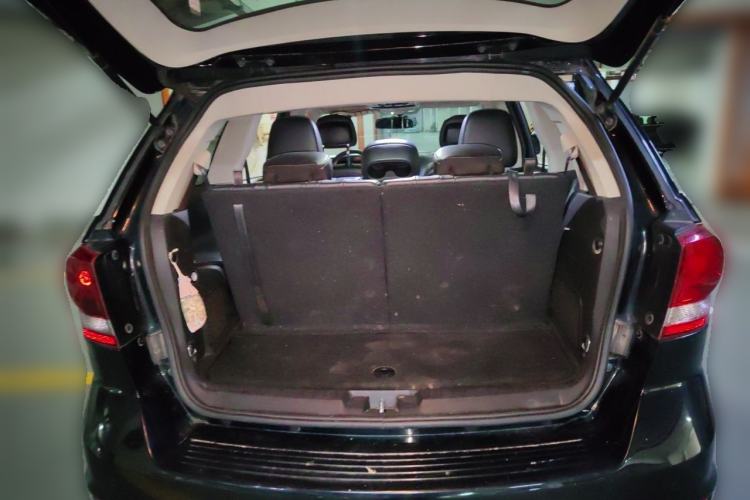 Used Dodge Journey 2016 2.4L Two-Wheel-Drive Touring Edition Trunk