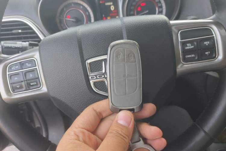 Used Dodge Journey 2016 2.0TD Four-Wheel Drive Touring Edition Vehicle Key