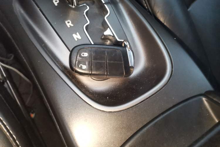 Used Dodge Journey 2016 2.4L Two-Wheel-Drive Touring Edition Vehicle Key