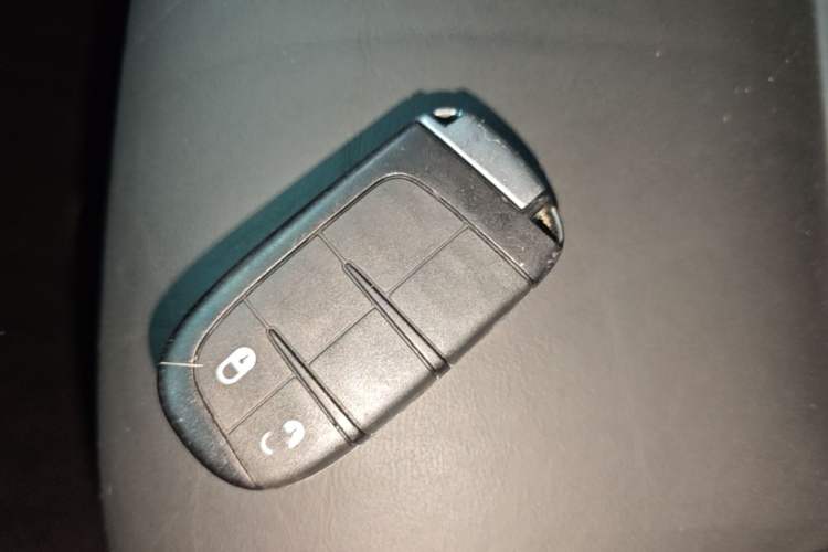 Used Dodge Journey 2016 2.4L Two-Wheel-Drive Touring Edition Vehicle Key