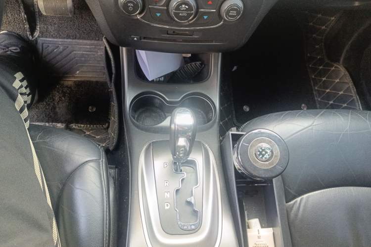 Used Dodge Journey 2016 2.4L Two-Wheel-Drive Touring Edition Gear Lever