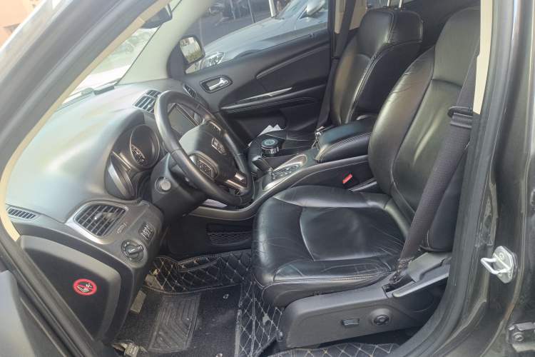 Used Dodge Journey 2016 2.4L Two-Wheel-Drive Touring Edition Left Front Seat