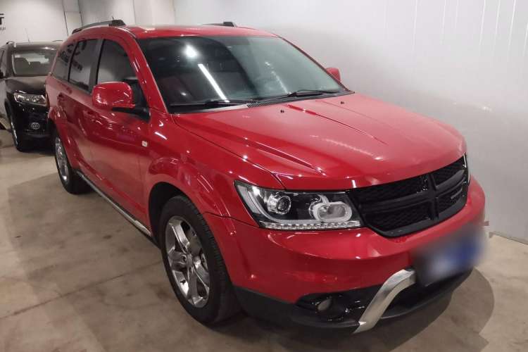 Used Dodge Journey 2016 2.4L Two-Wheel-Drive Touring Edition Front Right 45 Deg