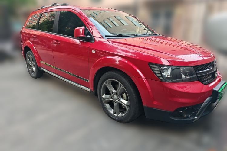 Used Dodge Journey 2016 2.4L Two-Wheel-Drive Touring Edition Front Right 45 Deg