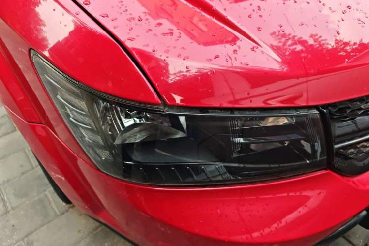 Used Dodge Journey 2016 2.4L Two-Wheel-Drive Touring Edition Right Front Headlight