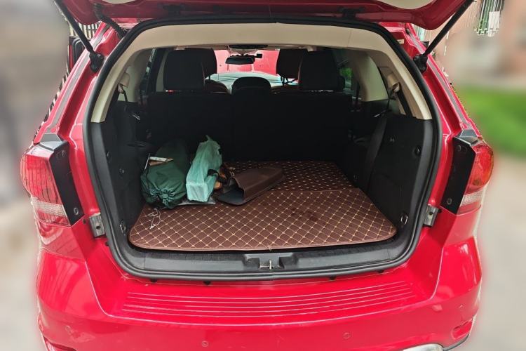 Used Dodge Journey 2016 2.4L Two-Wheel-Drive Touring Edition Trunk