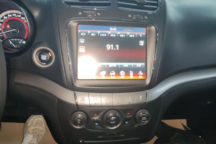Used Dodge Journey 2016 2.4L Two-Wheel-Drive Touring Edition Audio And AC Panel