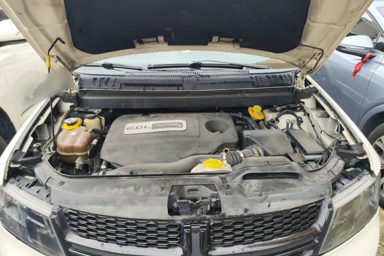 Used Dodge Journey 2016 2.0TD Four-Wheel Drive Touring Edition Engine Bay