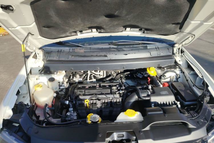 Used Dodge Journey 2016 2.4L Two-Wheel-Drive Touring Edition Engine Bay