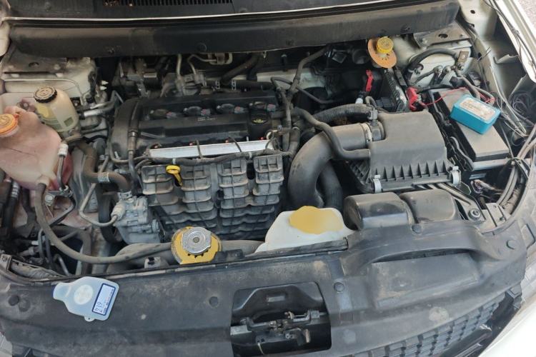 Used Dodge Journey 2016 2.4L Two-Wheel-Drive Touring Edition Engine Bay