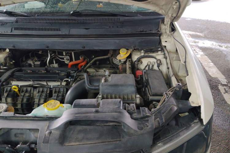 Used Dodge Journey 2016 2.4L Two-Wheel-Drive Touring Edition Engine Bay Left