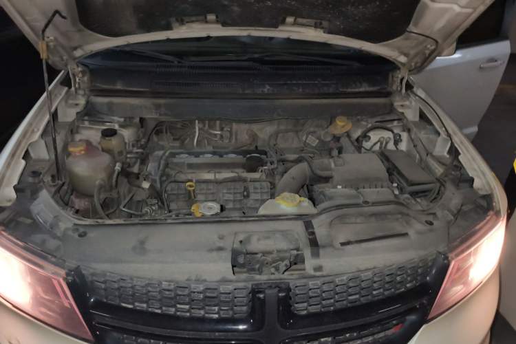 Used Dodge Journey 2016 2.4L Two-Wheel-Drive Touring Edition Engine Bay