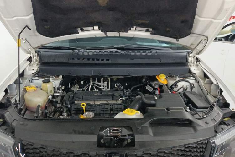 Used Dodge Journey 2016 2.4L Two-Wheel-Drive Touring Edition Engine Bay