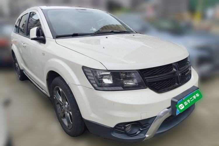 Used Dodge Journey 2016 2.0TD Four-Wheel Drive Touring Edition Front Right 45 Deg