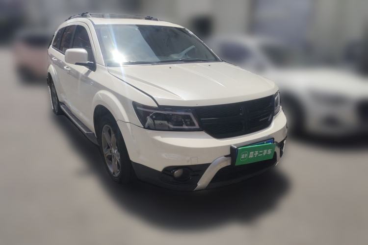 Used Dodge Journey 2016 2.0TD Four-Wheel Drive Touring Edition Front Right 45 Deg