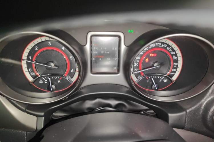 Used Dodge Journey 2016 2.0TD Four-Wheel Drive Touring Edition Instrument Cluster