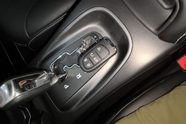 Used Dodge Journey 2016 2.4L Two-Wheel-Drive Touring Edition Interior 1