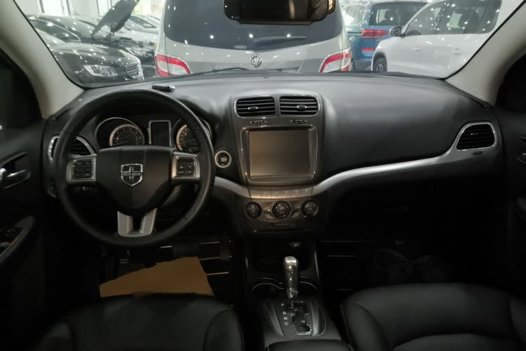 Used Dodge Journey 2016 2.4L Two-Wheel-Drive Touring Edition Interior 2
