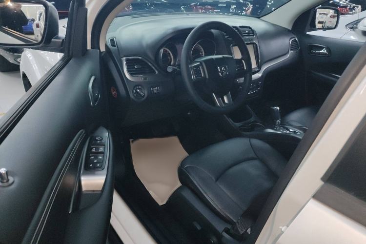 Used Dodge Journey 2016 2.4L Two-Wheel-Drive Touring Edition Interior 3