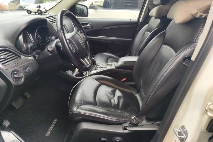 Used Dodge Journey 2016 2.0TD Four-Wheel Drive Touring Edition Left Front Seat