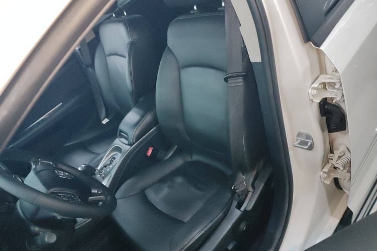 Used Dodge Journey 2016 2.4L Two-Wheel-Drive Touring Edition Left Front Seat
