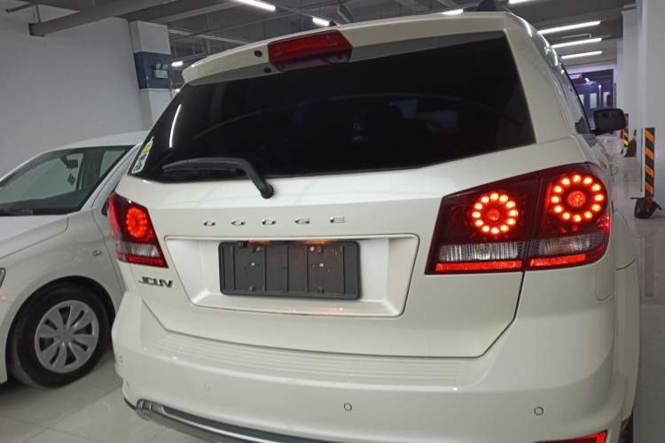 Used Dodge Journey 2016 2.4L Two-Wheel-Drive Touring Edition Rear