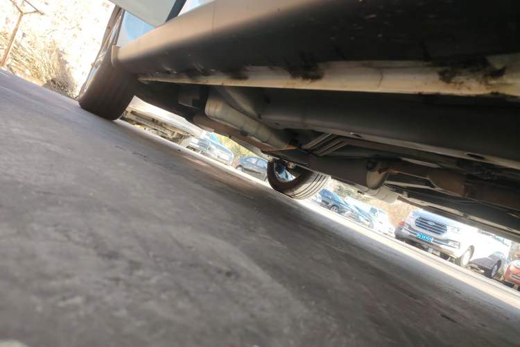 Used Dodge Journey 2016 2.4L Two-Wheel-Drive Touring Edition Right Side Sill