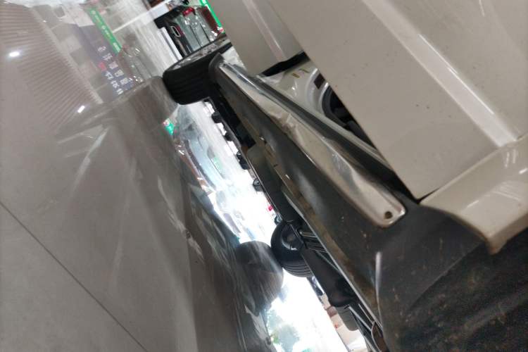 Used Dodge Journey 2016 2.4L Two-Wheel-Drive Touring Edition Right Side Sill