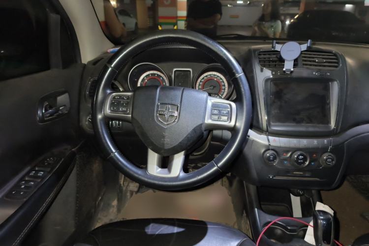 Used Dodge Journey 2016 2.4L Two-Wheel-Drive Touring Edition Steering Wheel