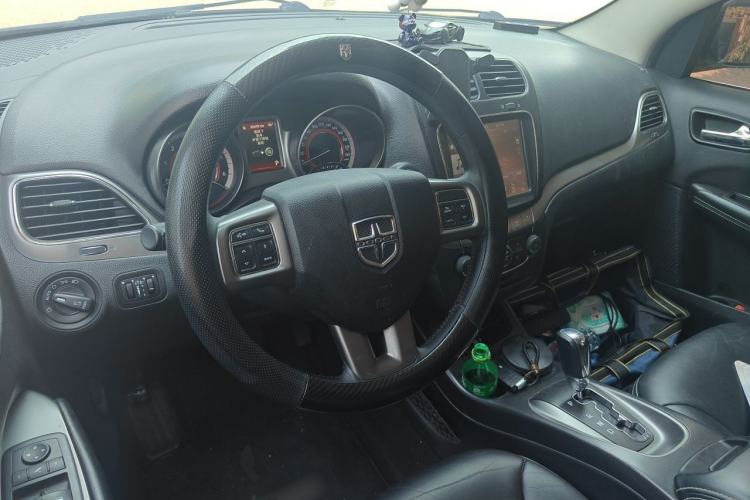 Used Dodge Journey 2016 2.0TD Four-Wheel Drive Touring Edition Steering Wheel