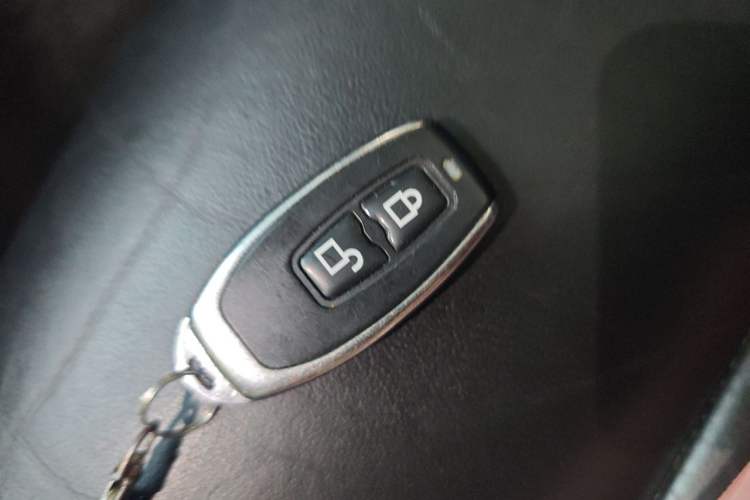 Used Dodge Journey 2016 2.4L Two-Wheel-Drive Touring Edition Vehicle Key