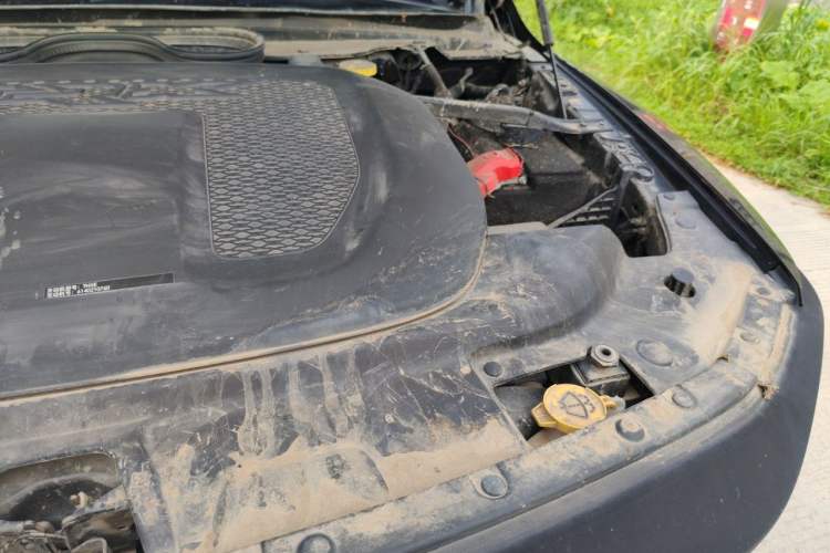 Used Dodge Journey  Engine Bay Left