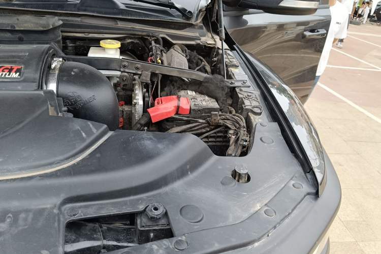 Used Dodge Journey  Engine Bay Left