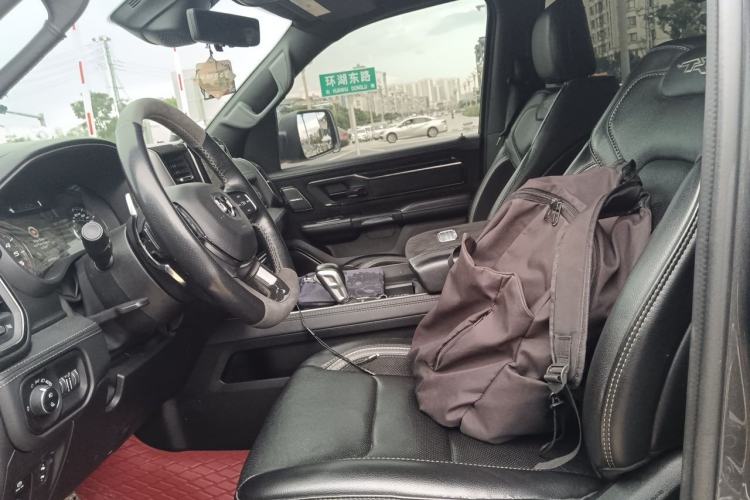 Used Dodge Journey  Left Front Seat