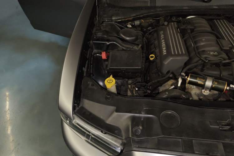 Used Dodge SRT  Engine Bay Right