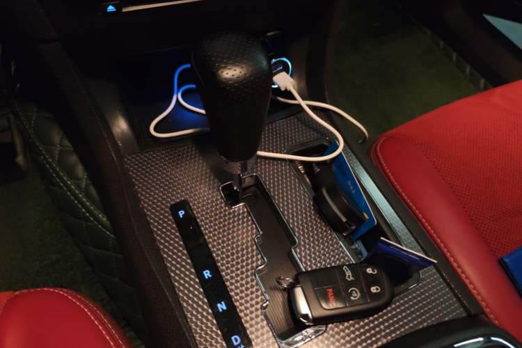Used Dodge SRT  Gear Lever