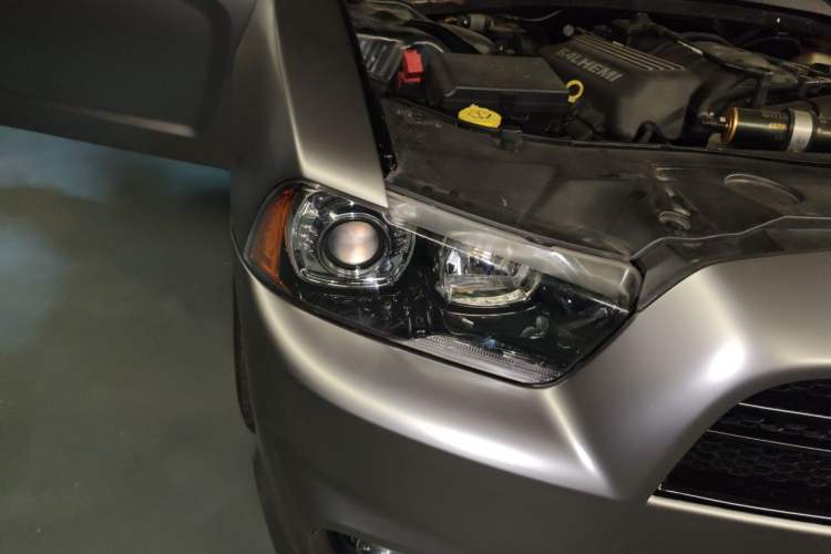Used Dodge SRT  Right Front Headlight