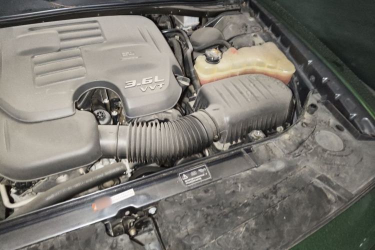 Used Dodge SRT  Engine Bay Left