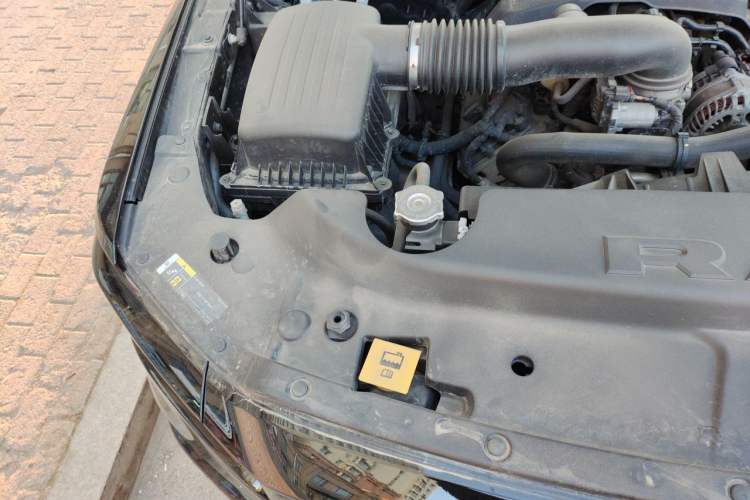 Used Dodge SRT  Engine Bay Right
