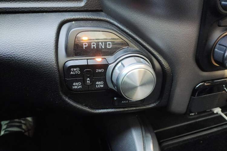 Used Dodge SRT  Gear Lever