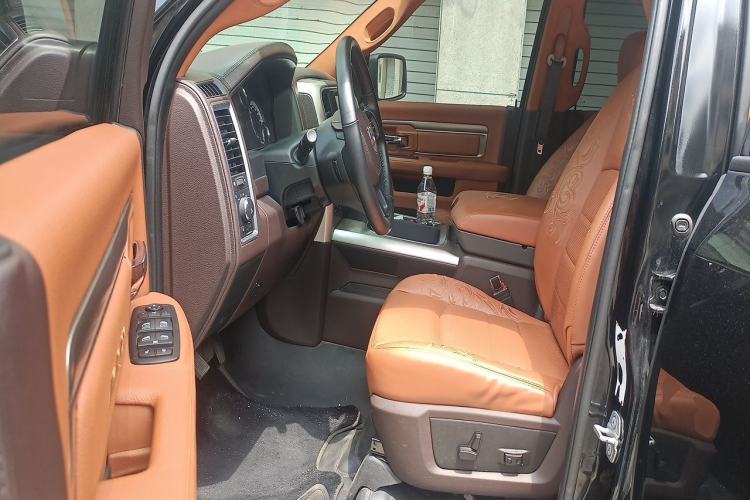 Used Dodge SRT  Driver Seat