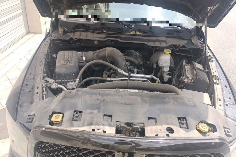 Used Dodge SRT  Engine Bay