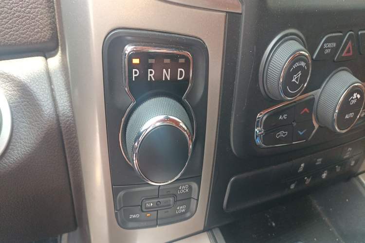 Used Dodge SRT  Gear Lever