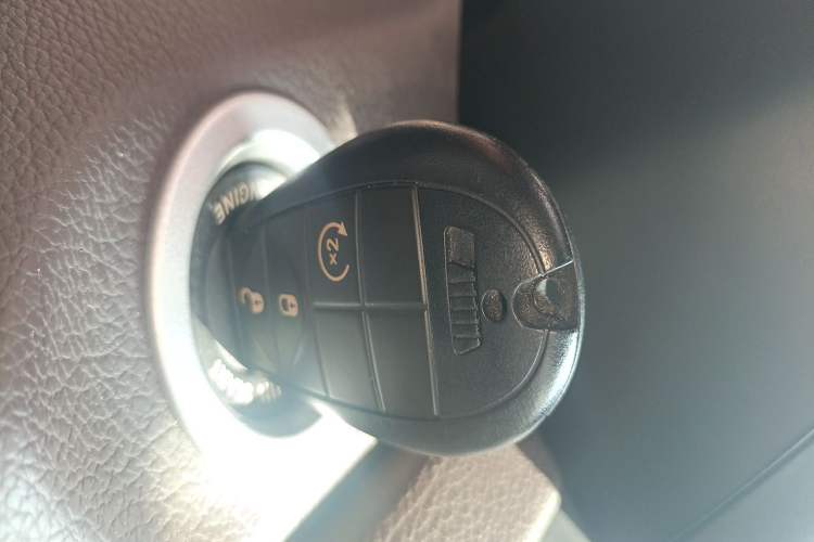 Used Dodge SRT  Vehicle Key