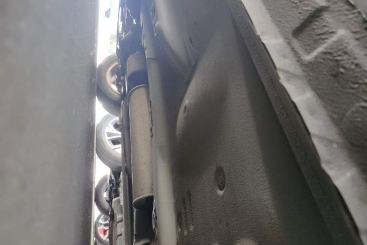 Used Dongfeng Aeolus A30 2014 1.5L Automatic Luxury Version Chassis Front Left